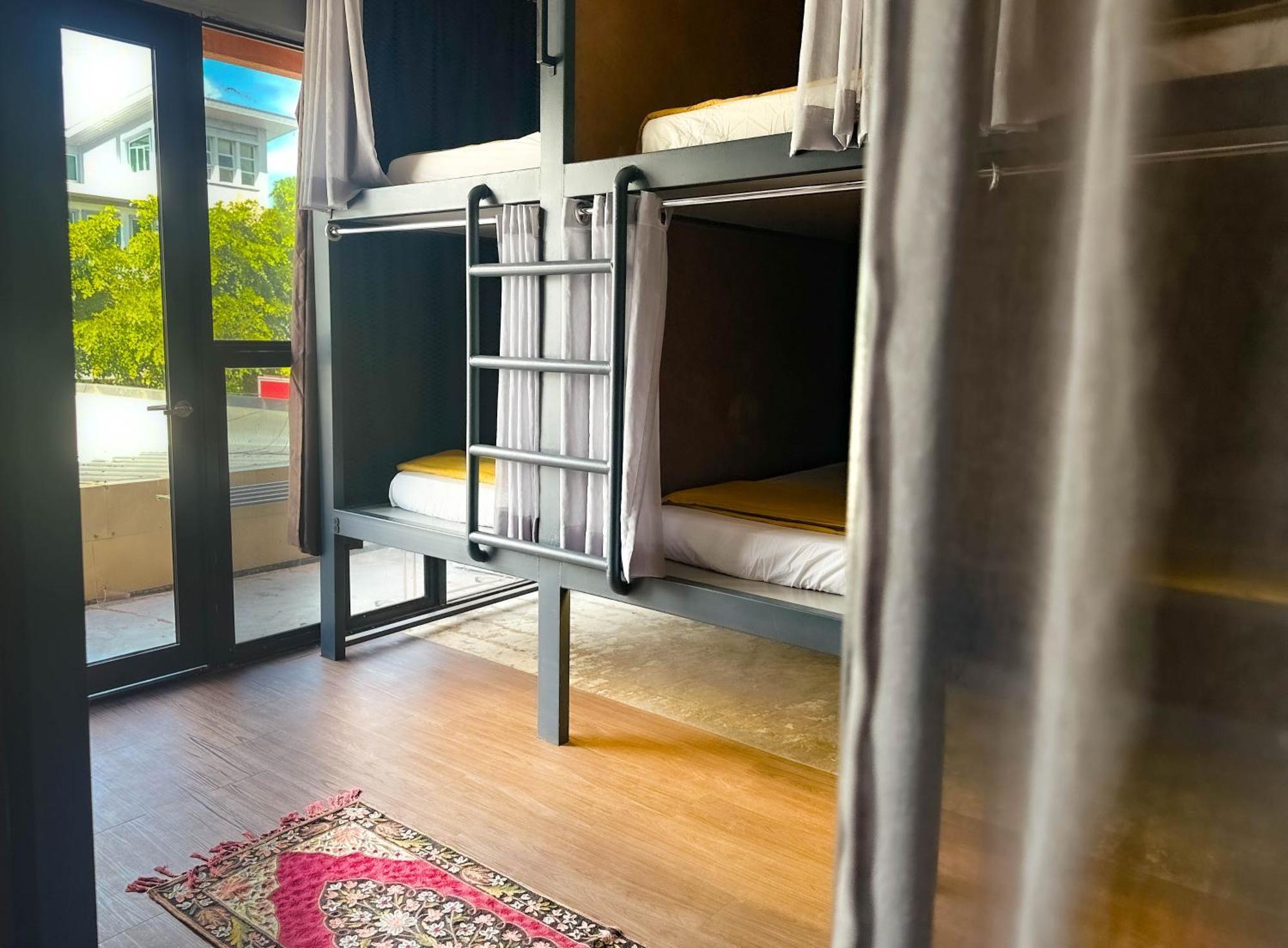 Arch Dormitorio Cenang Pantai Cenang  Exteriör bild