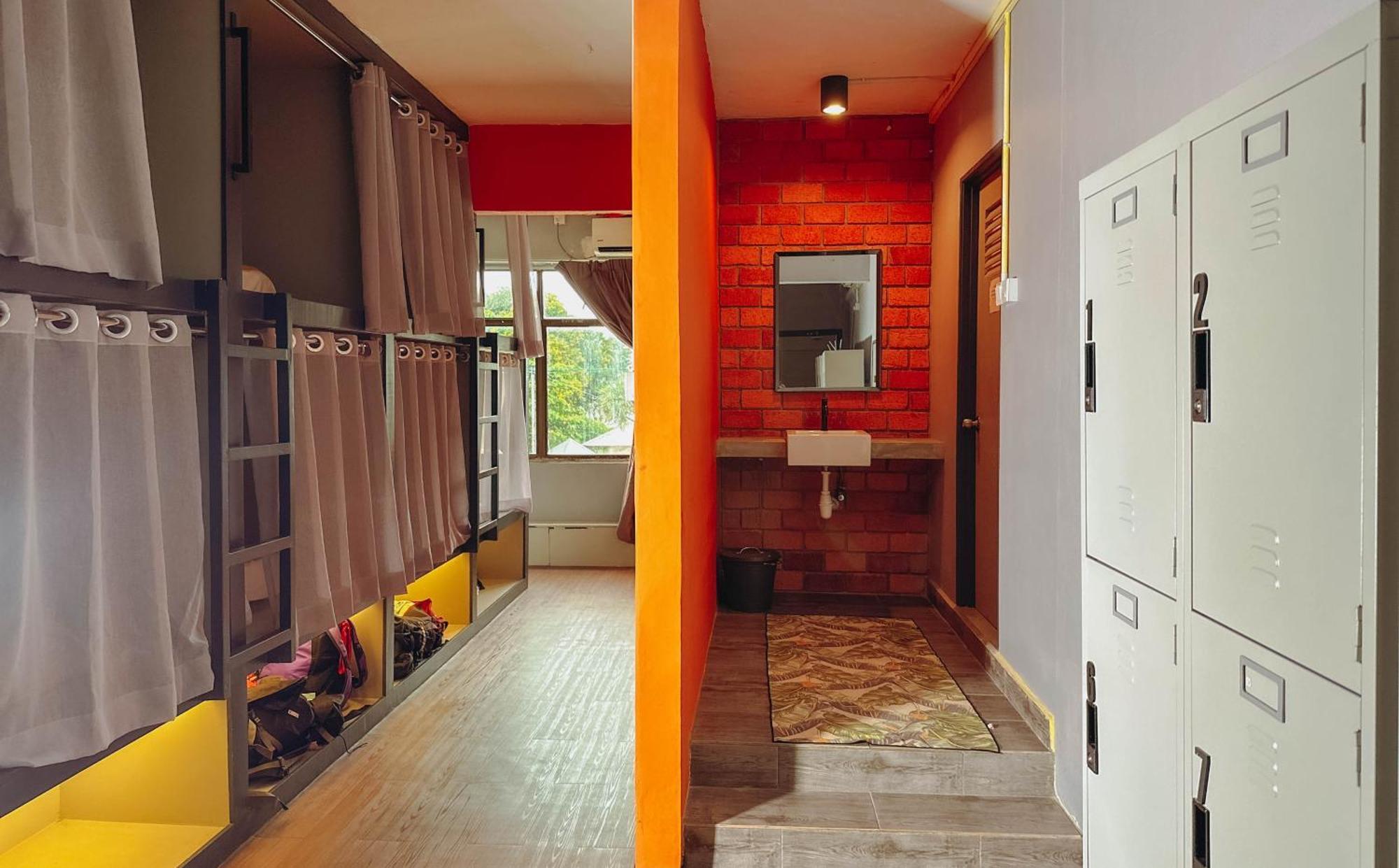 Arch Dormitorio Cenang Pantai Cenang  Exteriör bild