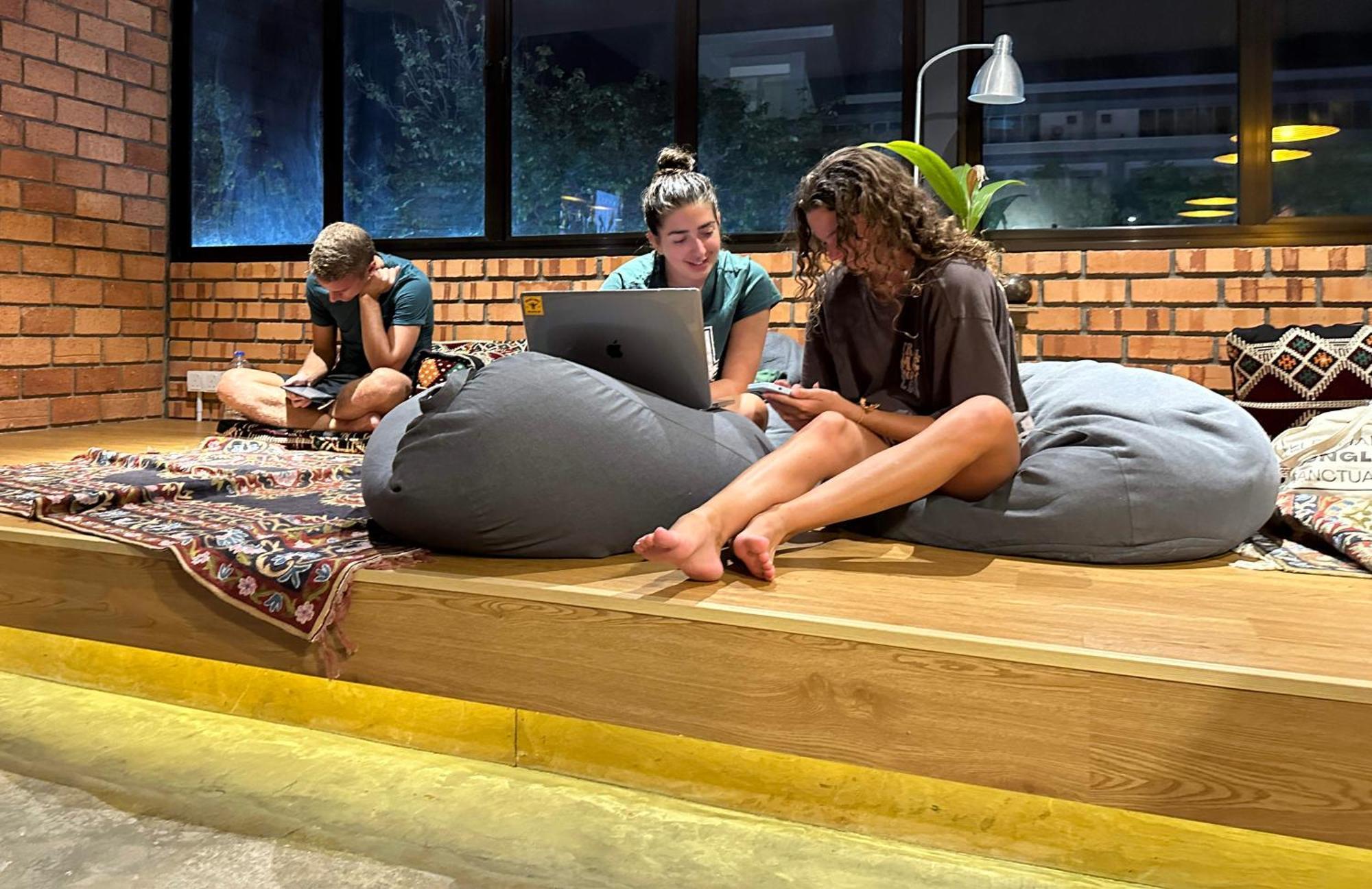 Arch Dormitorio Cenang Pantai Cenang  Exteriör bild